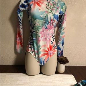 AXESA Women Long Sleeve sz 6